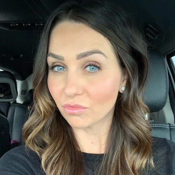 Meet your Posher, Candis - Picture 1 of 1